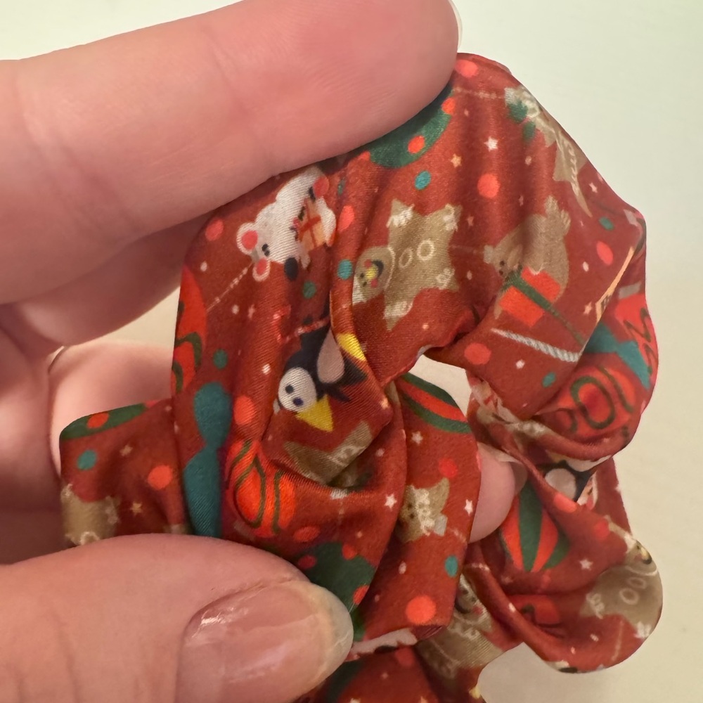 💕Elf Scrunchie - Picture 3 of 3